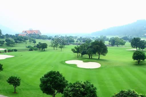 Bán biệt thự trong sân golf tam đảo, diện tích 1800m2 4 tầng, 1pn 1wc, có bể bơi, sân pick, full đồ