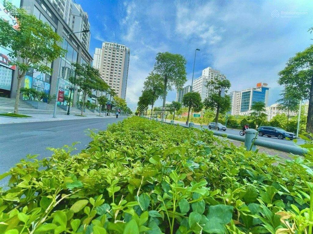Bán căn hộ dt 168m2 tk 3pn, 2wc tại udic westlake tây hồ tầng cao view sông hồng, cầu nhật tân
