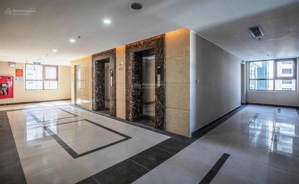 Bán căn hộ dt 168m2 tk 3pn, 2wc tại udic westlake tây hồ tầng cao view sông hồng, cầu nhật tân