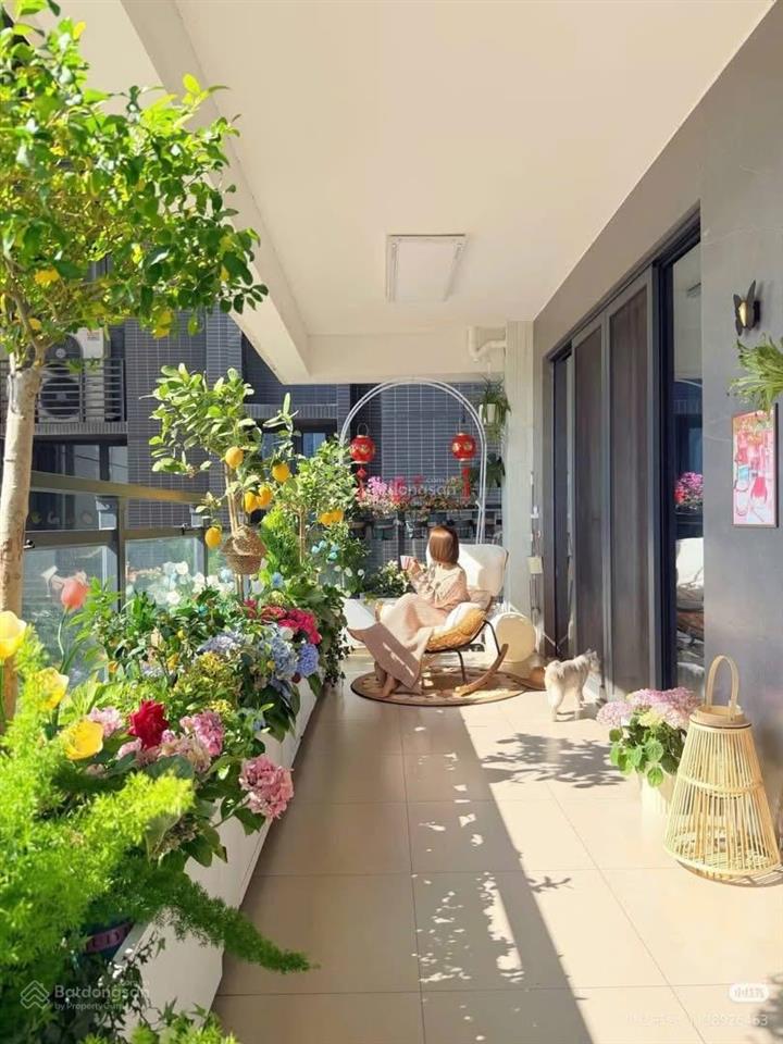 Sunshine golden river, căn góc số 01 dt 161m2 tk 3pn + 1 tầng cao view sông hồng, cầu nhật tân.