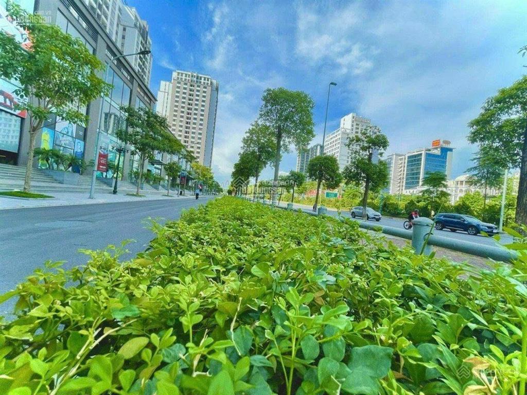 Bán căn hộ 4pn tại udic westlake, dt 150m2, tầng cao, view sông hồng, công viên 65ha ciputra.