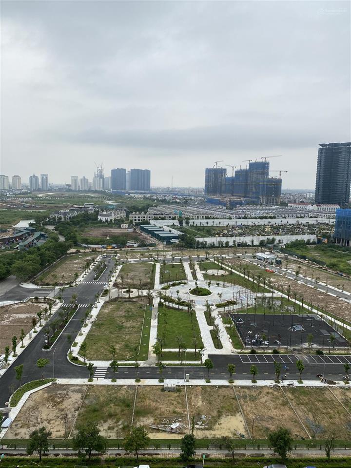 Bán căn hộ 4pn tại udic westlake, dt 150m2, tầng cao, view sông hồng, công viên 65ha ciputra.
