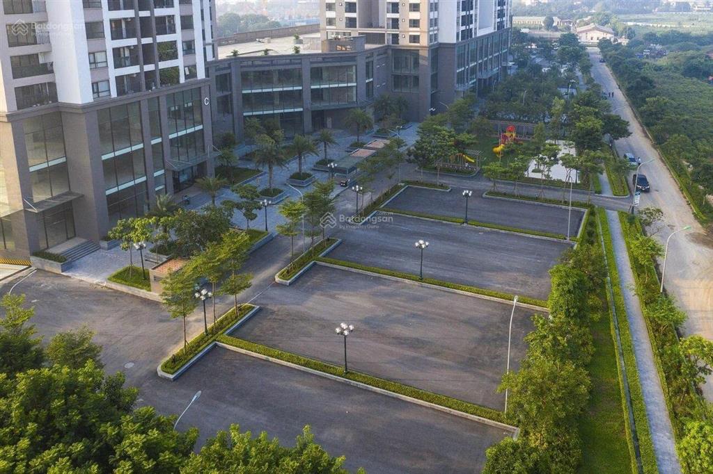 Bán căn hộ 4pn tại udic westlake, dt 150m2, tầng cao, view sông hồng, công viên 65ha ciputra.