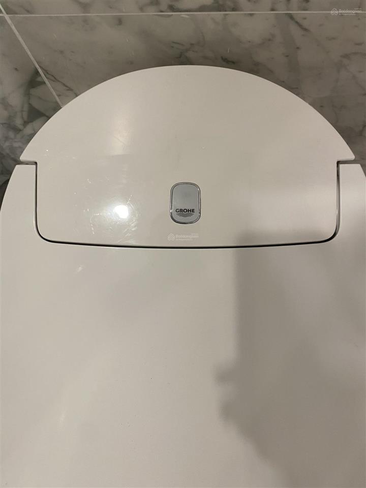 Bán cc tại sunshine golden river, dt 211m2, tk 4pn, 3wc, căn góc view thoáng, sân vườn rộng rãi