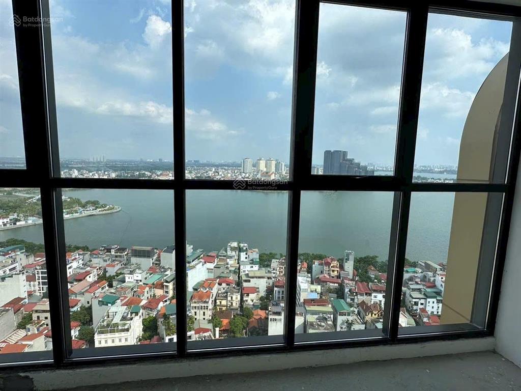 Duplex riêng dt 267m2 tk 5pn, 4wc tại heritage west lake t1 view trực diện hồ tây, sổ lâu dài