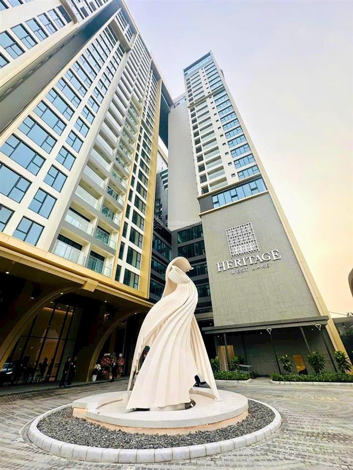 Duplex riêng dt 267m2 tk 5pn, 4wc tại heritage west lake t1 view trực diện hồ tây, sổ lâu dài