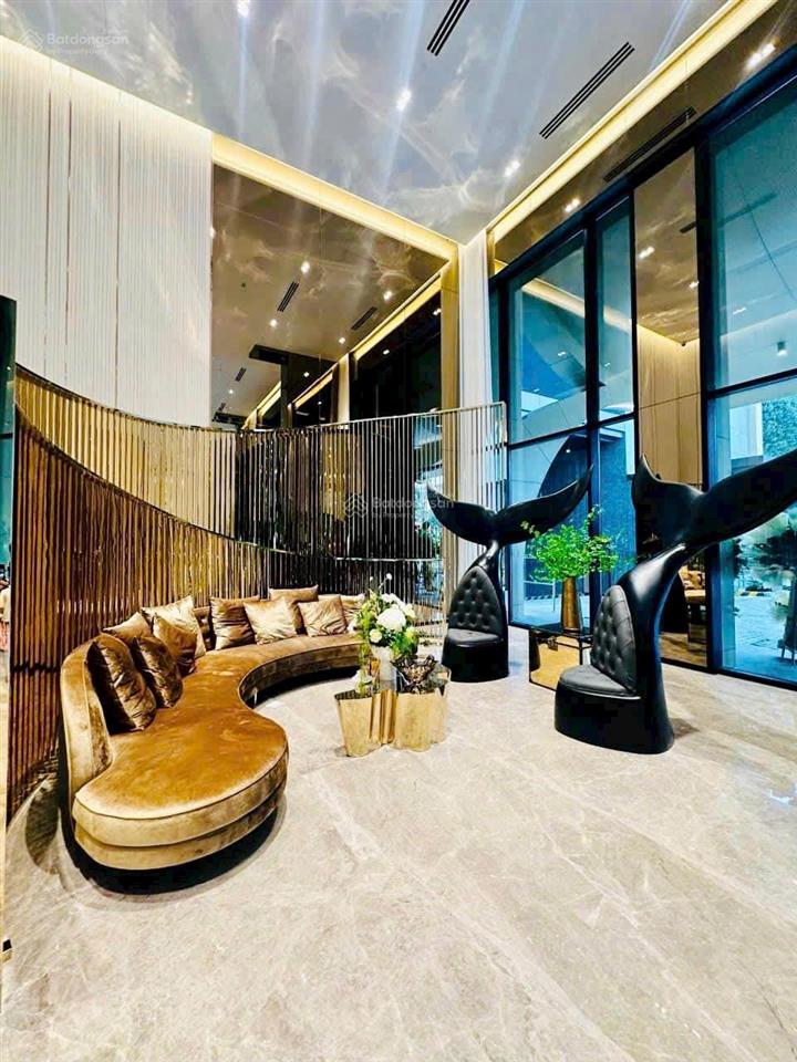 Bán căn hộ 4pn, 3wc, dt 180m2 tại heritage west lake, ban công đông nam view hồ tây, sổ lâu dài