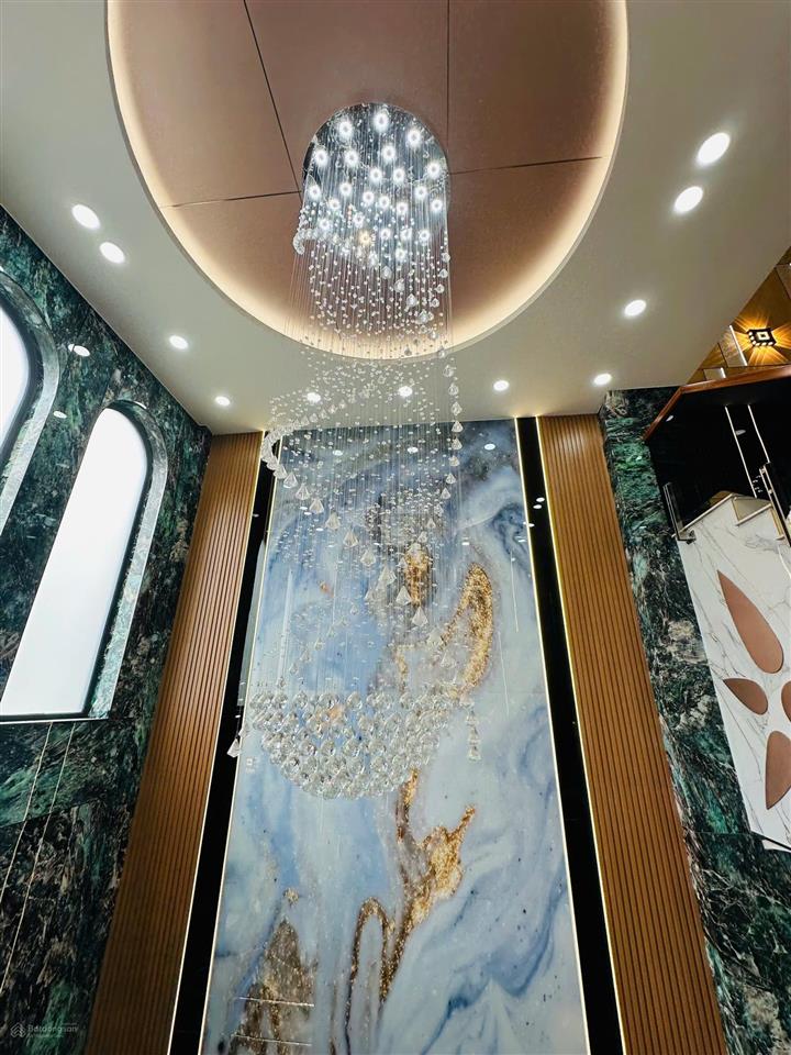 Nhà đẹp, phan văn hớn, q12  54m (5 tầng, 4pn), shr, hxh chỉ 7.35 tỷ (tl)