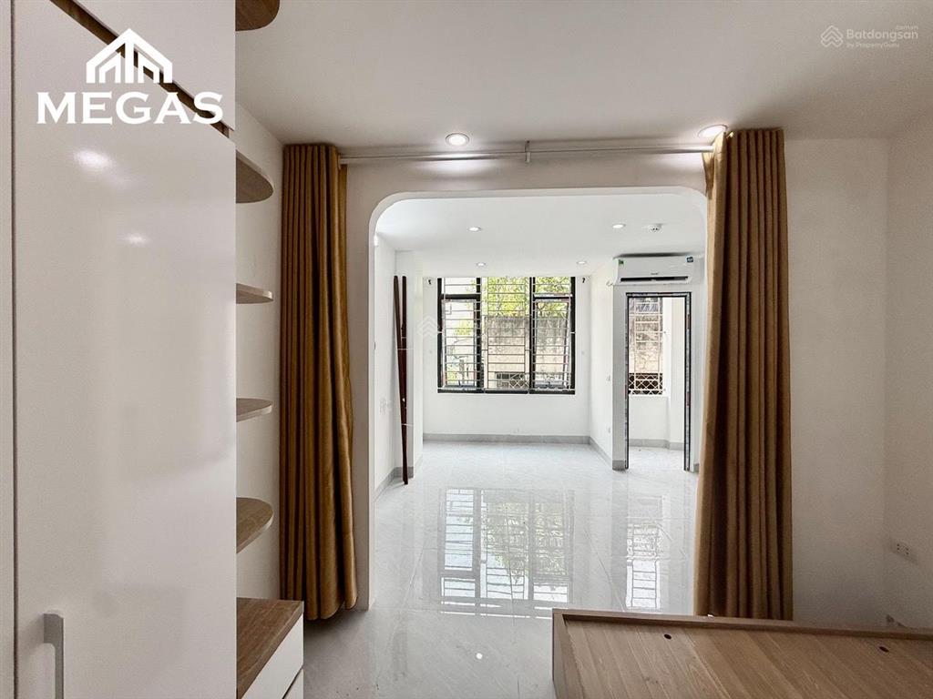 Cho thuê căn hộ 1 phòng ngủ mới tinh  full nội thất tại mỹ đình, gần bến xe mỹ đình