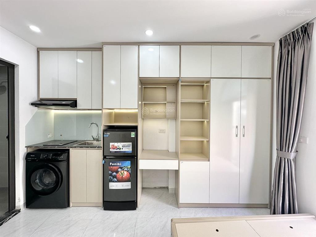 Phòng studio ở đường trần thái tông thông ngõ xuân thuỷ cách 300m đến trường đh sư phạm, đhqgh ạ