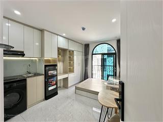 Phòng studio ở đường trần thái tông thông ngõ xuân thuỷ cách 300m đến trường đh sư phạm, đhqgh ạ