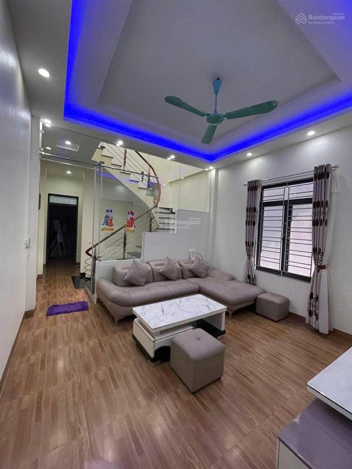 Bán nhà 3 tầng trung tâm phố phạm ngũ lão  hạ long có thương lượng