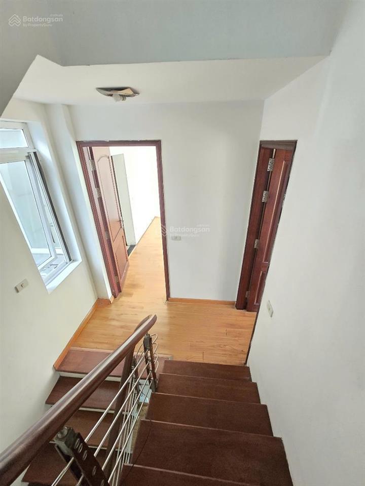 Mạc thái tổ 2 ô tô tránh, dt 105m2, 6 tầng. giá chào 29,9 tỷ