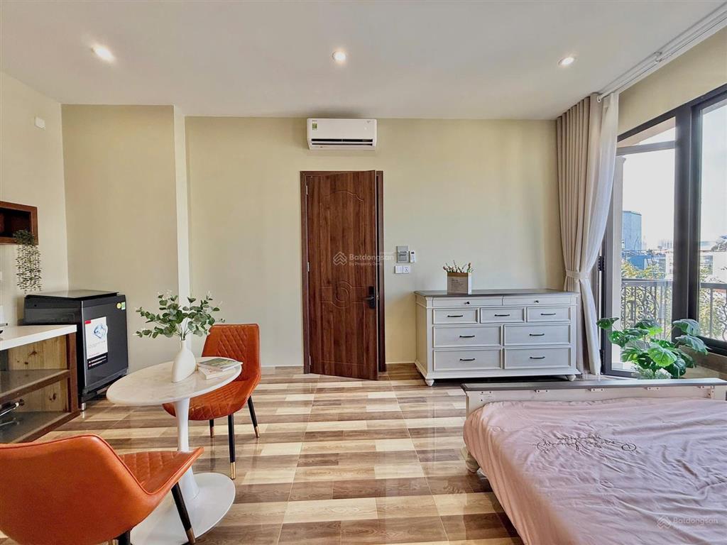 Cho thuê căn hộ studio rộng view cửa sổ đẹp tại quận 7 kế lotte mart và các trường đại học
