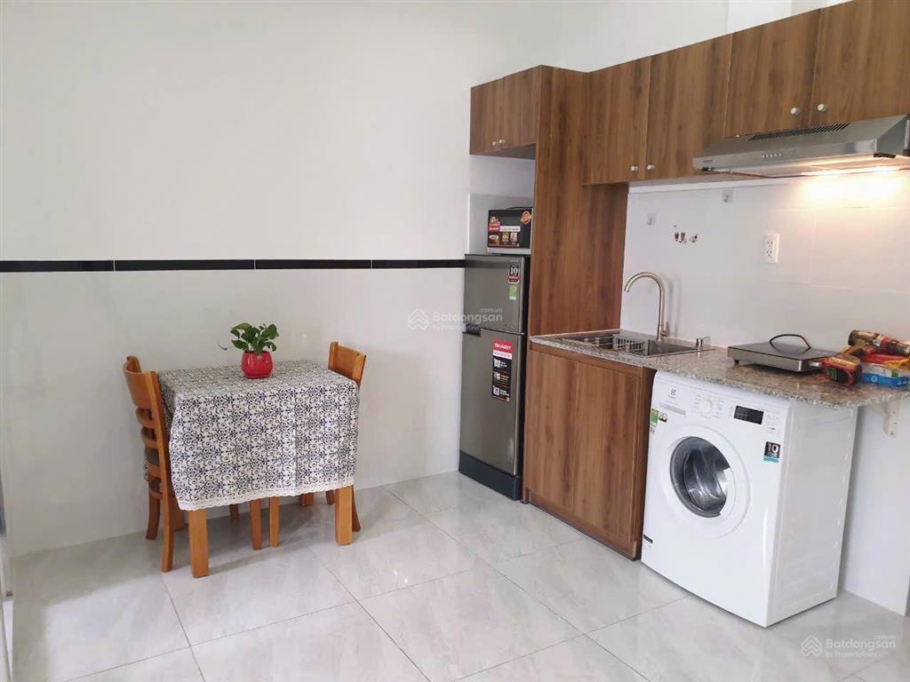Cho thuê căn hộ duplex quận 7 view đẹp, tòa nhà hầm xe rộng và có quán roofter