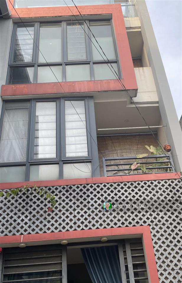 Bán nhà 4 tầng 63m2 hẻm xe hơi ngay vòng xoay phú hữu  quận 9