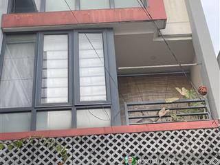 Bán nhà 4 tầng 63m2 hẻm xe hơi ngay vòng xoay phú hữu  quận 9
