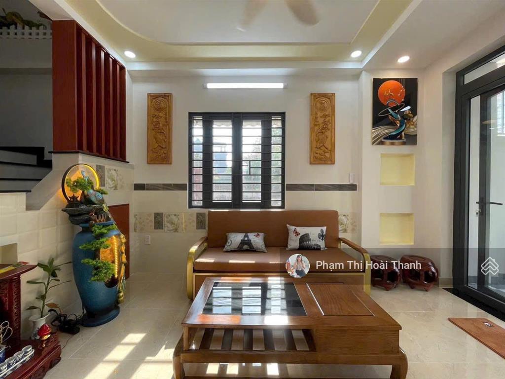 Hàng hiếm phước long a
nhà mới 2 tầng  hẻm xe hơi 7 chỗ gần tây hoà  54m²  chỉ 4.5 tỷ