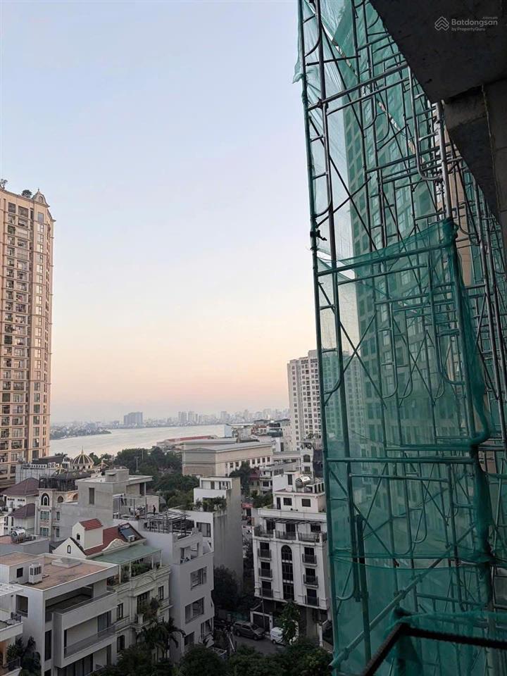 7,6 tỷ sở hữu quỹ căn duplex còn lại cuối cùng view trực diện hồ tây