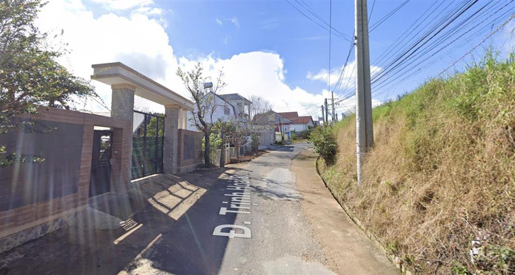 Chính chủ bán đất mặt tiền đường trịnh hoài đức, đà lạt