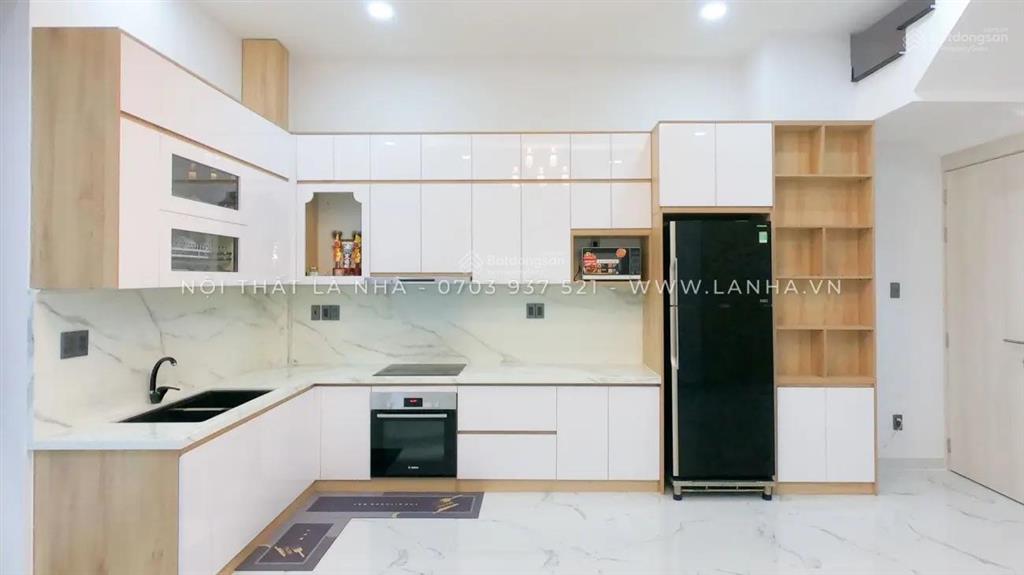 Bán ch scenic valleyphú mỹ hưng. dt 71m2, 2pn, sổ hồng. giá 5,8 tỷ.  0919 904 ***  em thức
