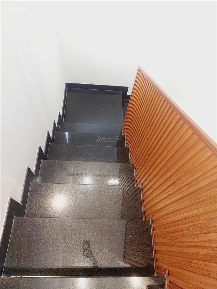 Nhà đẹp 4 tầng hẻm xe hơi tại nguyễn duy trinh quận 2