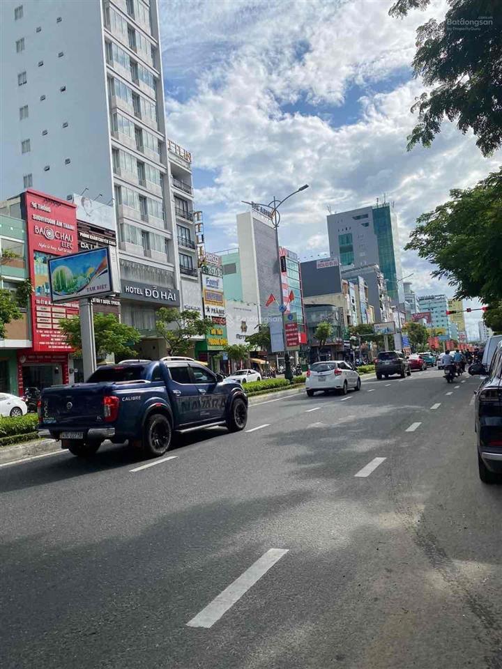 Nguyễn văn linh có 5 căn đang bán, thì căn này ngon 4.5 tầng 113m2 dòng tiền 45tr/th giá 25ty390.