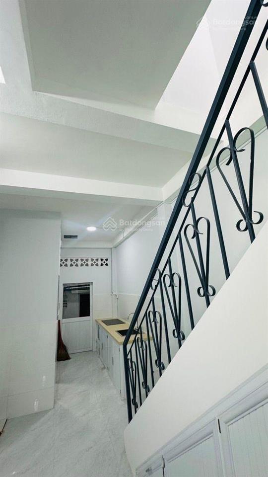 Bán nhà hẻm trung tâm gần mặt tiền 3 tháng 2, quận 10. giá 6,6 tỷ