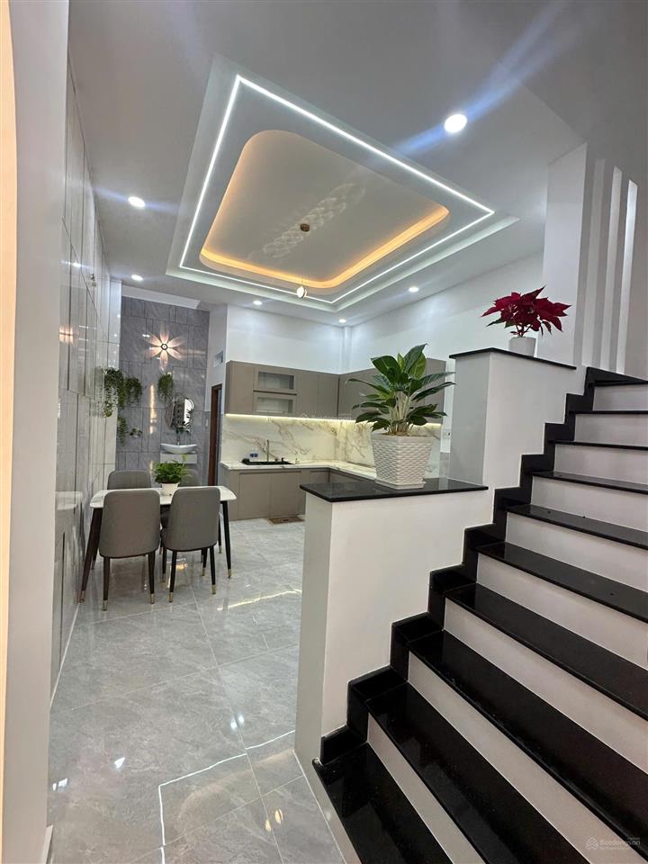 Nhà mới đẹp 4 tầng 4pn hẻm xe hơi 6m gần hương lộ 2. 6,5 tỷ