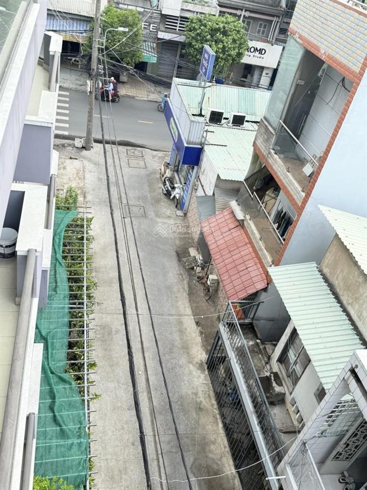 Nhà 4 tầng btct, nở hậu, ô tô ngủ trong nhà hẻm kinh doanh lạc long quân 8,5 tỷ