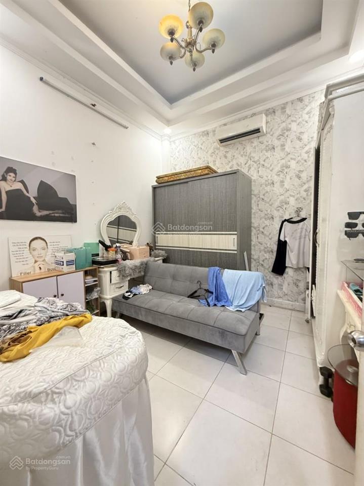 Nhà 4 tầng btct, nở hậu, ô tô ngủ trong nhà hẻm kinh doanh lạc long quân 8,5 tỷ