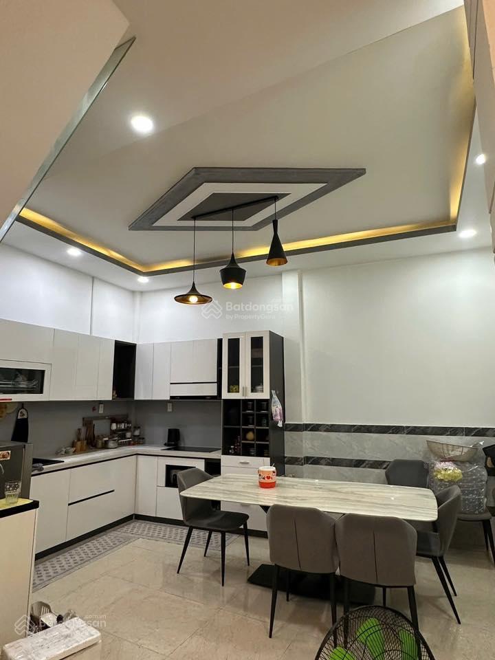 Nhà mới tinh dọn vào ở ngay ngay khu tên lửa, sát aeon bình tân