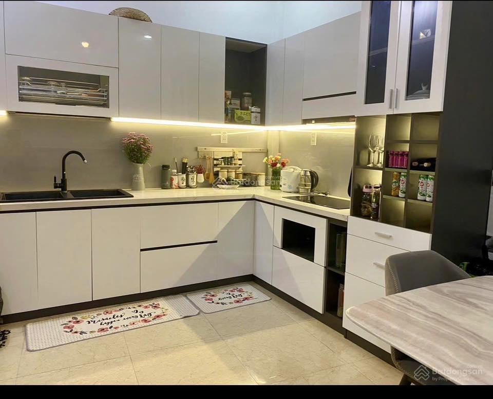 Nhà mới tinh dọn vào ở ngay ngay khu tên lửa, sát aeon bình tân