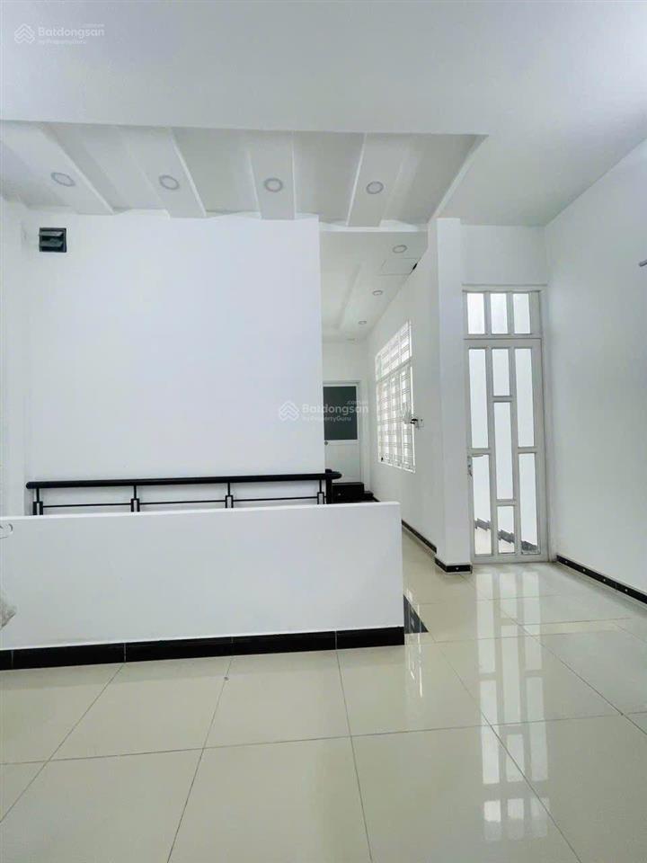 Nhà mặt tiền kinh doanh, dt 5.2 x 14.5m, khu dân cư đồng bộ