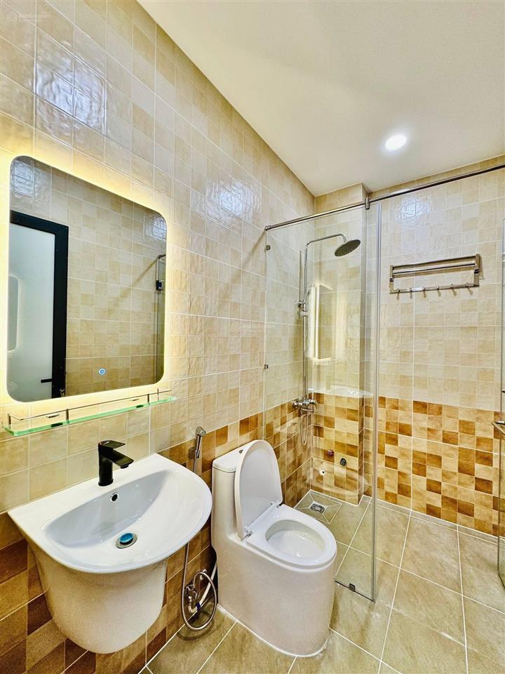 Bán nhà hẻm nguyễn thị minh khai, p5, q3, 68.2m2 thuê 23tr/th, sổ hồng riêng