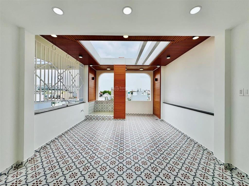 Bán nhà hẻm nguyễn thị minh khai, p5, q3, 68.2m2 thuê 23tr/th, sổ hồng riêng