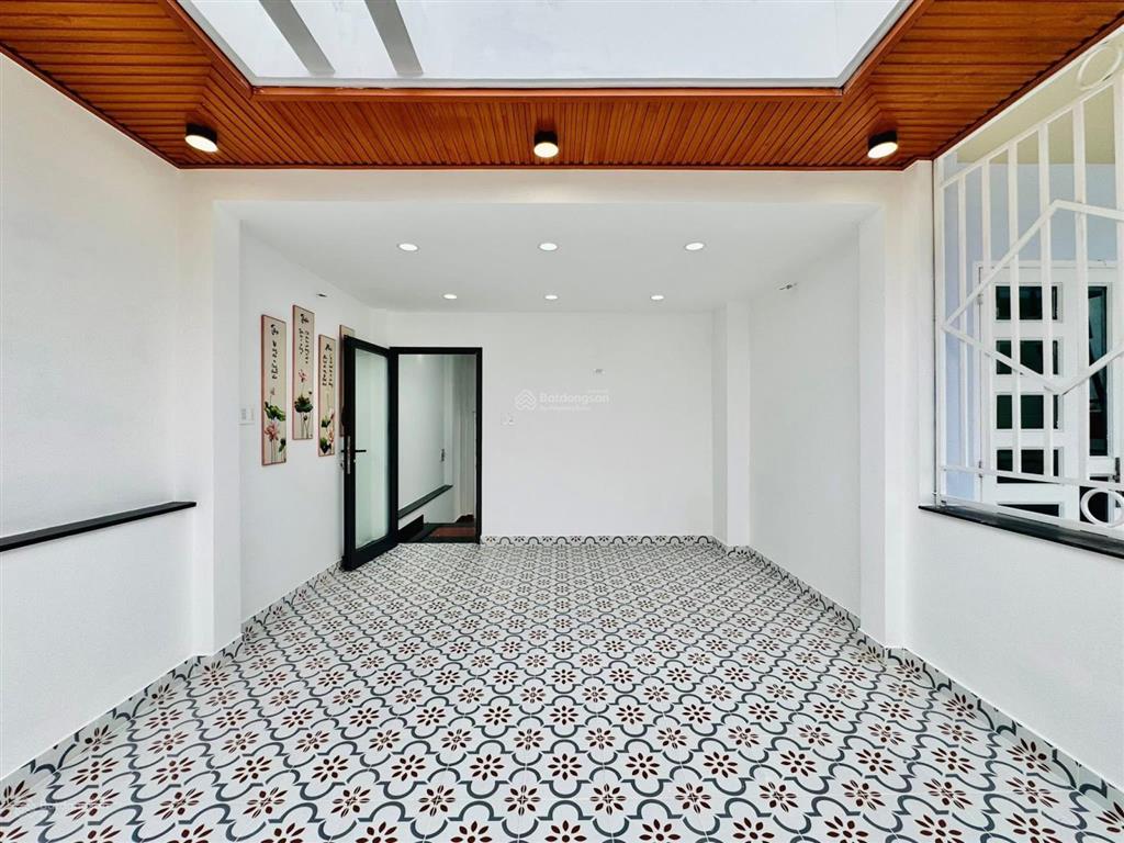 Bán nhà hẻm nguyễn thị minh khai, p5, q3, 68.2m2 thuê 23tr/th, sổ hồng riêng