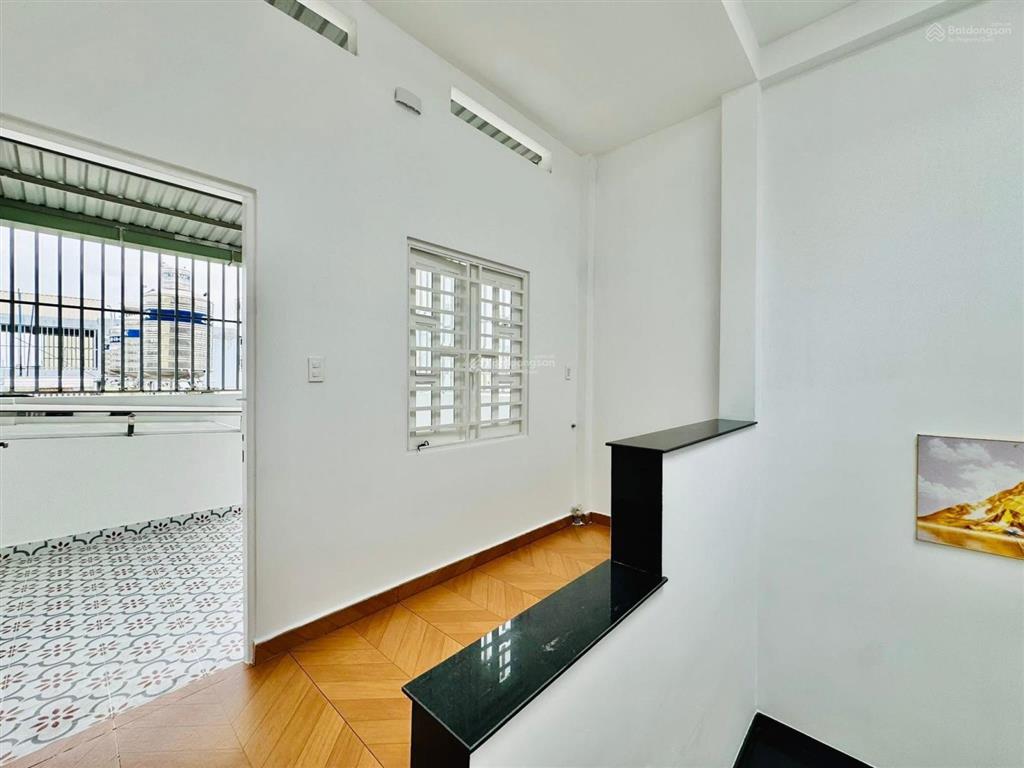 Bán nhà hẻm nguyễn thị minh khai, p5, q3, 68.2m2 thuê 23tr/th, sổ hồng riêng