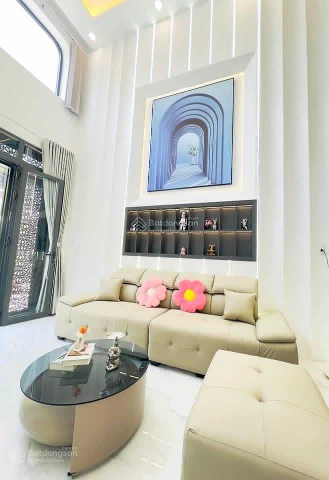 Giá sốc mùa này chủ cần tiền nên bán gấp, vườn chuối p4 q3, 76.5m2, giá 3 tỷ 750tr, sổ hồng riêng.