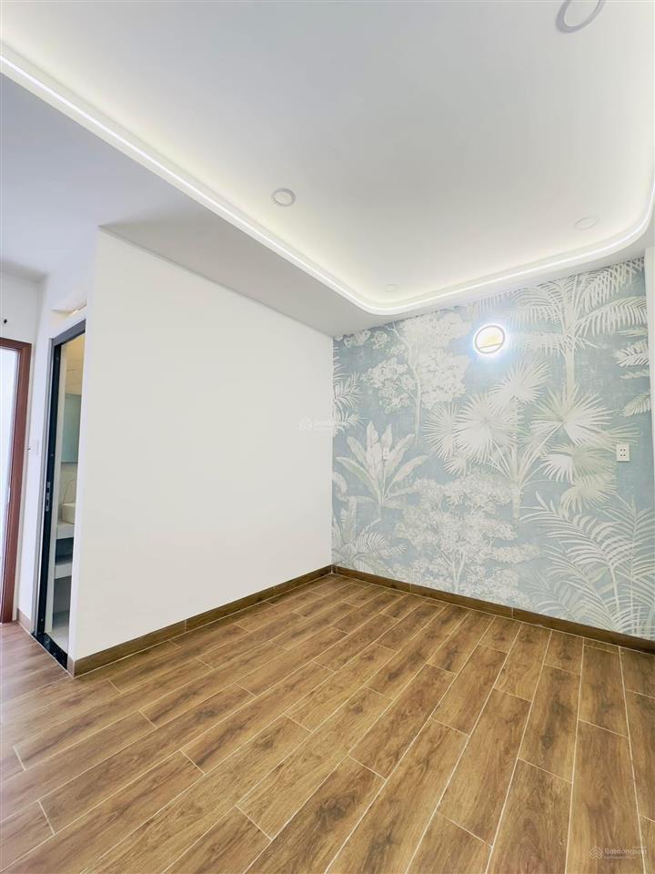 Giá sốc mùa này chủ cần tiền nên bán gấp, vườn chuối p4 q3, 76.5m2, giá 3 tỷ 750tr, sổ hồng riêng.