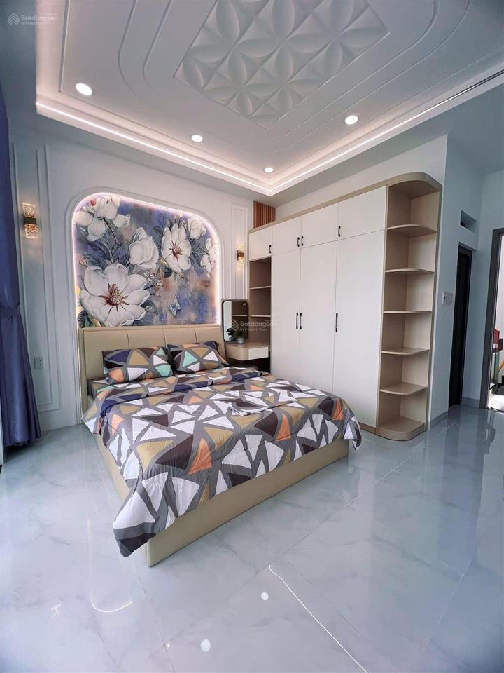 Bán gấp ngộp sâu hẻm xe hơi, huỳnh tấn phát q7, 72m2, giá 3 tỷ 950tr  thuê 23tr/th  sổ hồng riêng