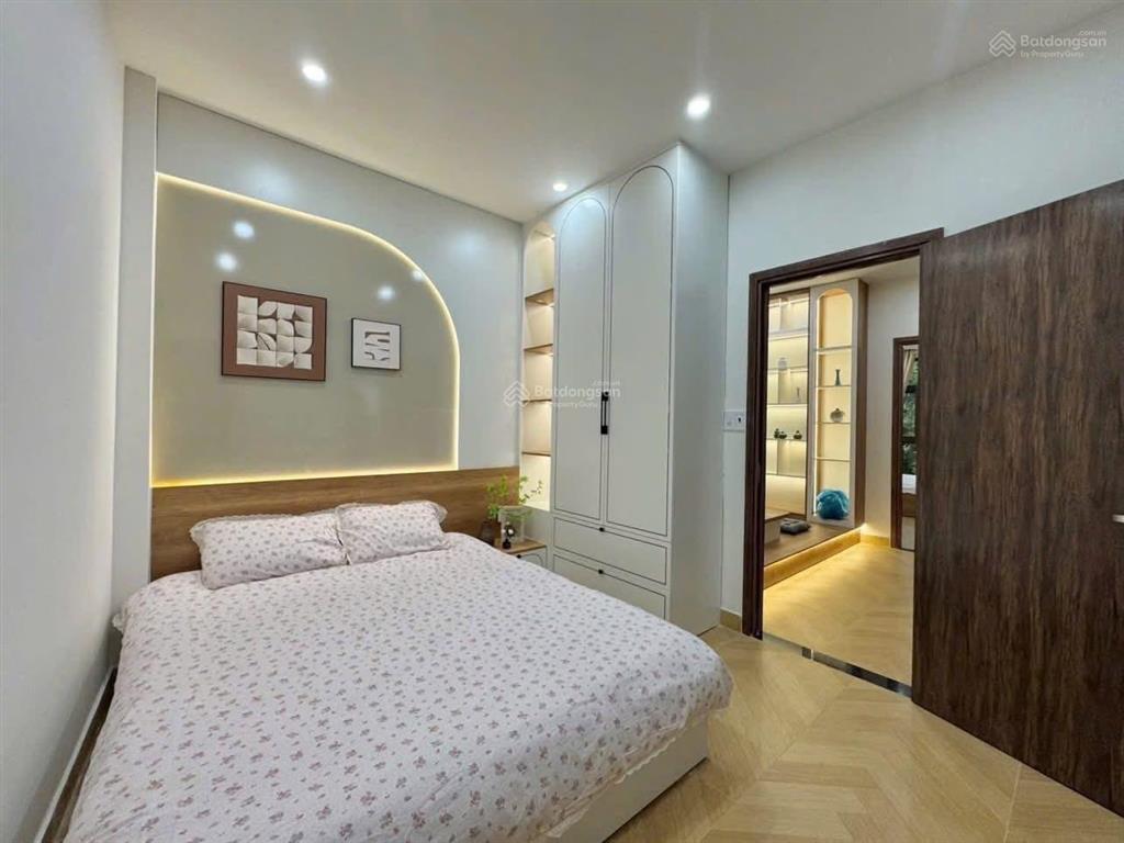Nhà gộp bán gấp, kinh dương vương, p12, q6, 73,9m2 giá 4 tỷ 740 triệu, thuê 25tr/th, sổ hồng riêng.