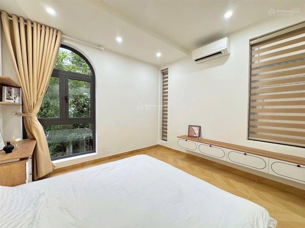 Nhà gộp bán gấp, kinh dương vương, p12, q6, 73,9m2 giá 4 tỷ 740 triệu, thuê 25tr/th, sổ hồng riêng.