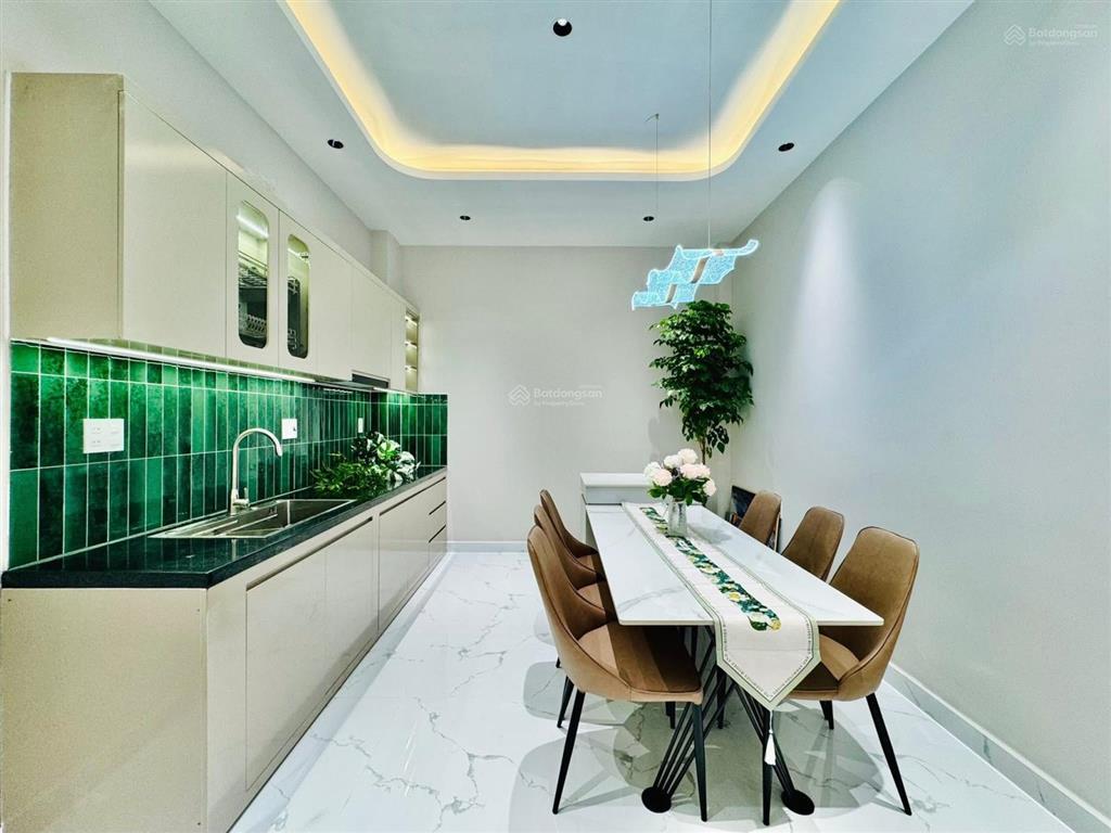 Không phải lúc nào cũng có giá này đồng nai p12 q10 68.7m2 giá 3 tỷ 5, thuê 23tr/th, sổ hồng riêng