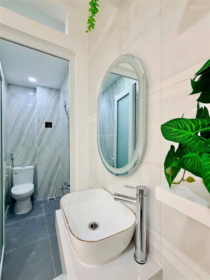 Hiếm nhà bán nguyễn đình chiểu quận 3 nay có căn bán gấp 72.8m2 giá 3 tỷ 650tr, sổ hồng riêng
