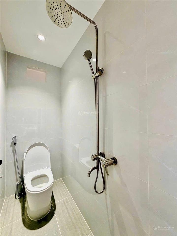 Giá ngộp nhà hẻm võ văn tần, p. võ thị sáu, q3, 76m2, thuê 23tr/th, sổ hồng riêng
