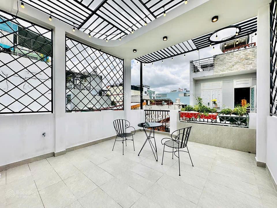Nhà đẹp giá quá hời, đ. nguyễn tri phương, p9, q5,giá 3tỷ300tr dt 66,3m2, cho thuê 25tr, sổ riêng