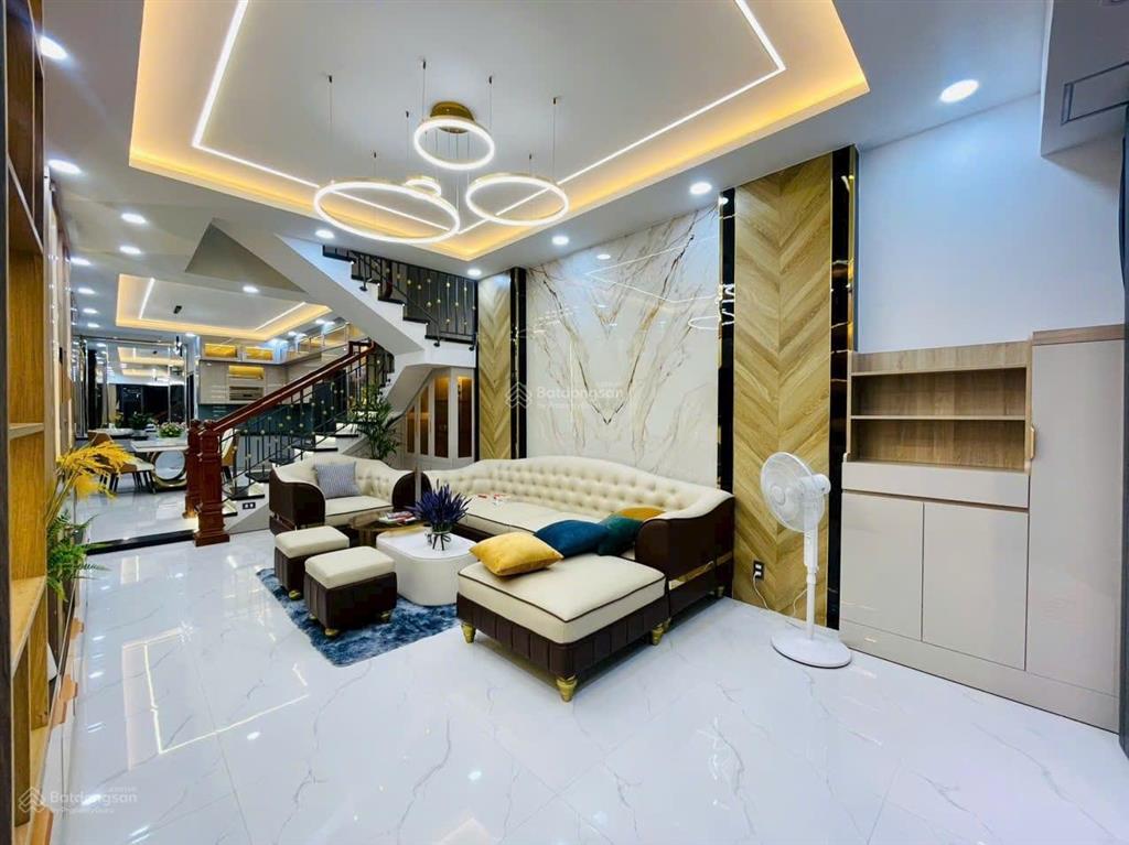 Chủ cần bán gấp, đ. hoàng văn thụ, p1, q. tân bình,giá 3tỷ800tr, dt 70m2, cho thuê 26tr, sổ riêng