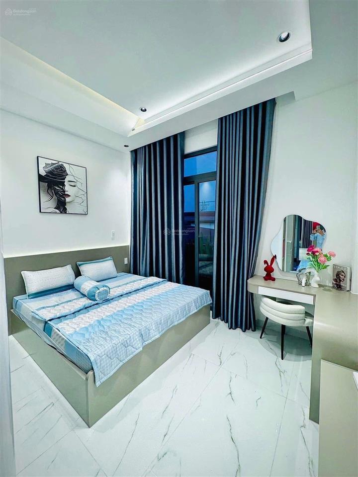 Vừa ở vừa cho thuê, đ. phổ quang, p2, q. tân bình,giá 3tỷ450tr dt 64m2, cho thuê 25tr, sổ riêng