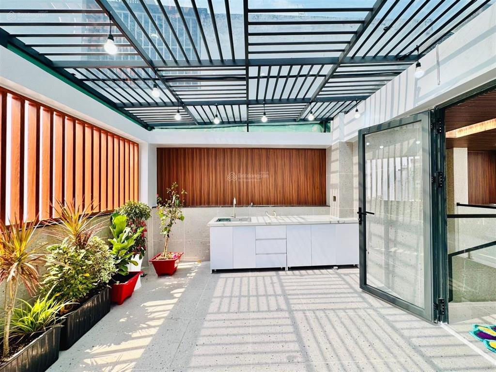 Bán nhà hẻm đ.thích quảng đức, p5, phú nhuận, 72.5m2, giá 3 tỷ 900tr ,cho thuê 22tr sổ hồng riêng